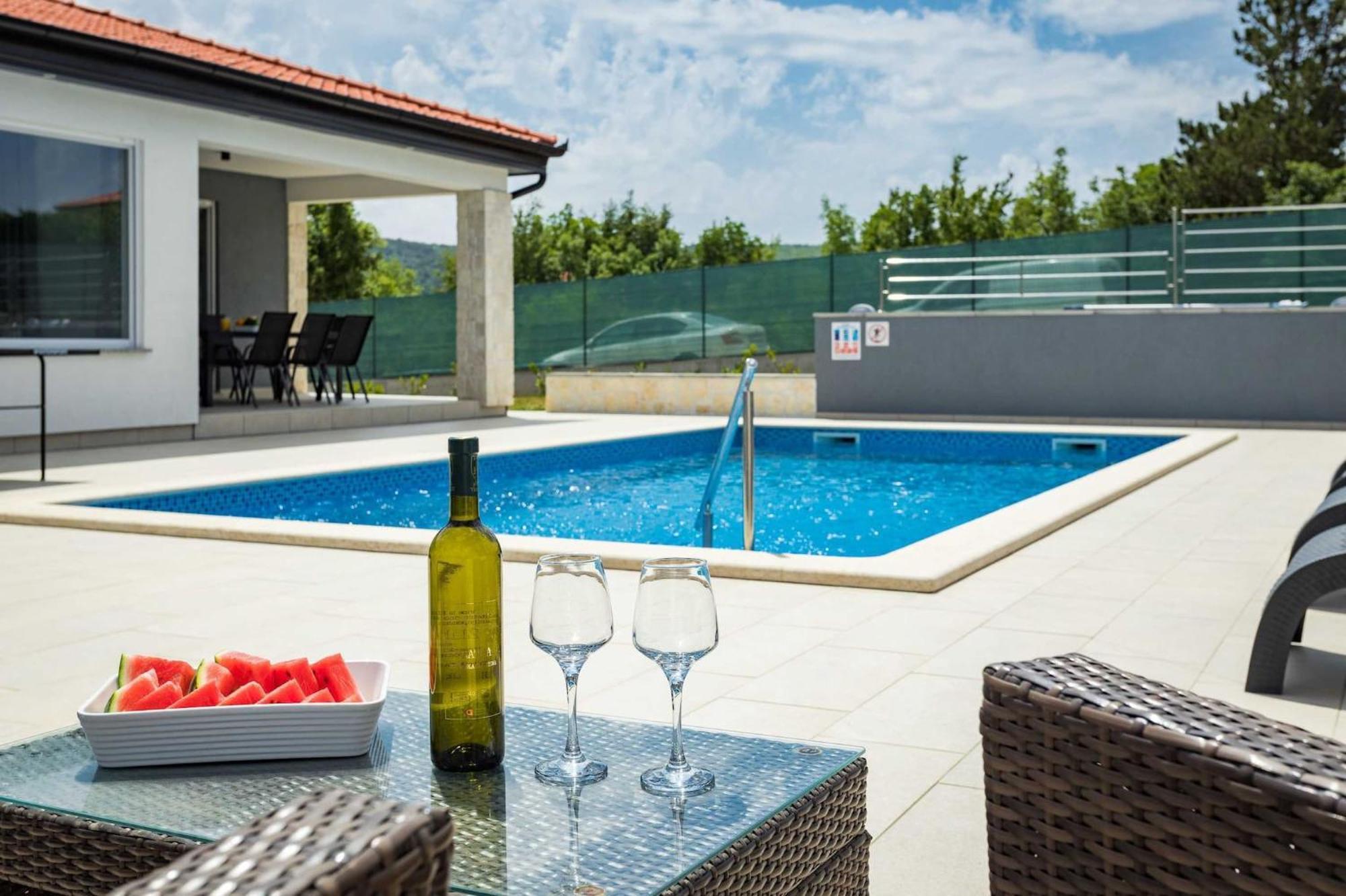 Holiday Home Greta Labin  Luaran gambar